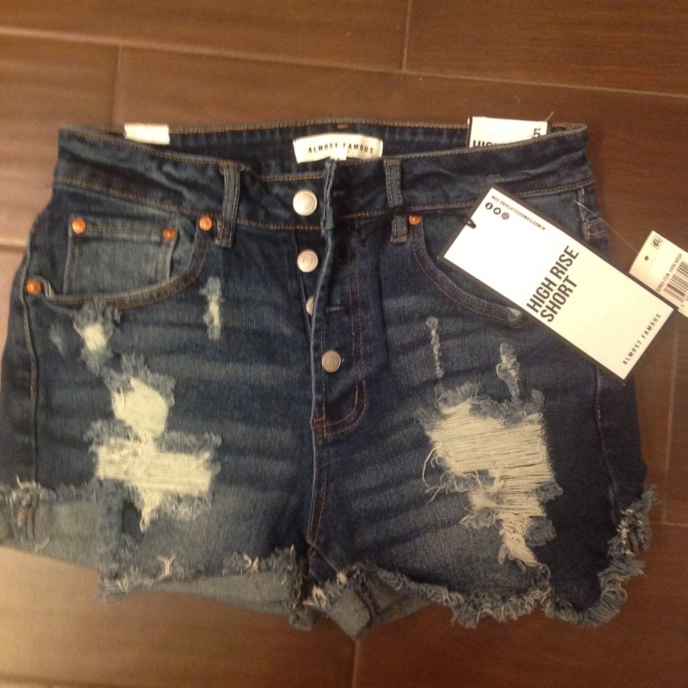 NWT Almost Famous 5 High Rise Shorts 😻 - Picture 1 of 5